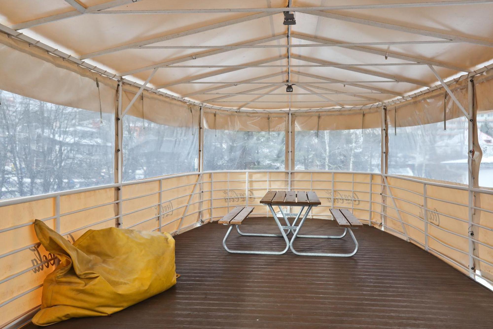 Unique Boat Apartments By Lake - Kajuta 1958 Namestovo Luaran gambar